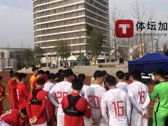 第33分钟，奥纳纳立功！